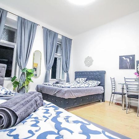 Comfort Quad Room Hn Vienna Luaran gambar