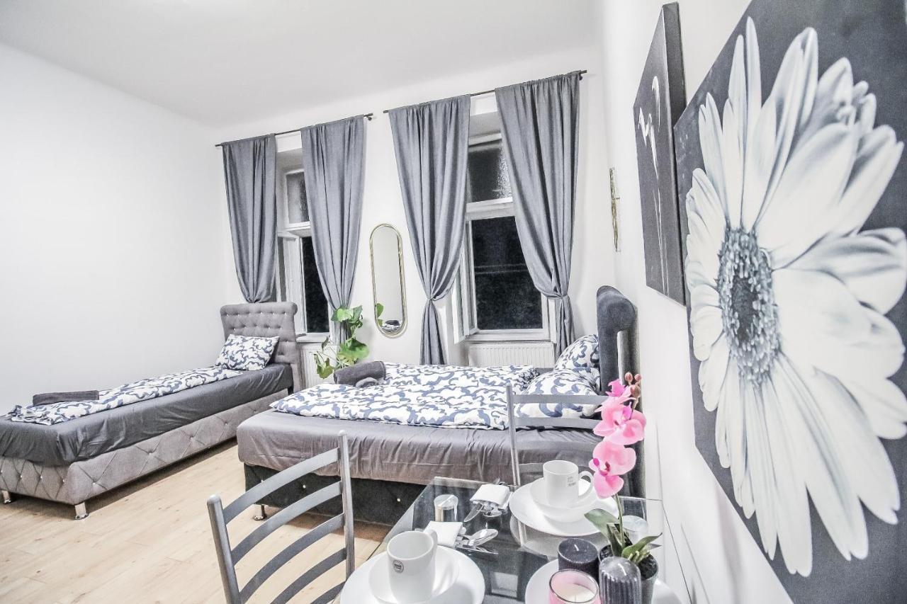 Comfort Quad Room Hn Vienna Luaran gambar