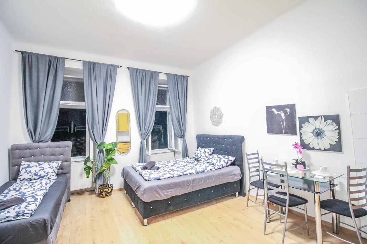 Comfort Quad Room Hn Vienna Luaran gambar